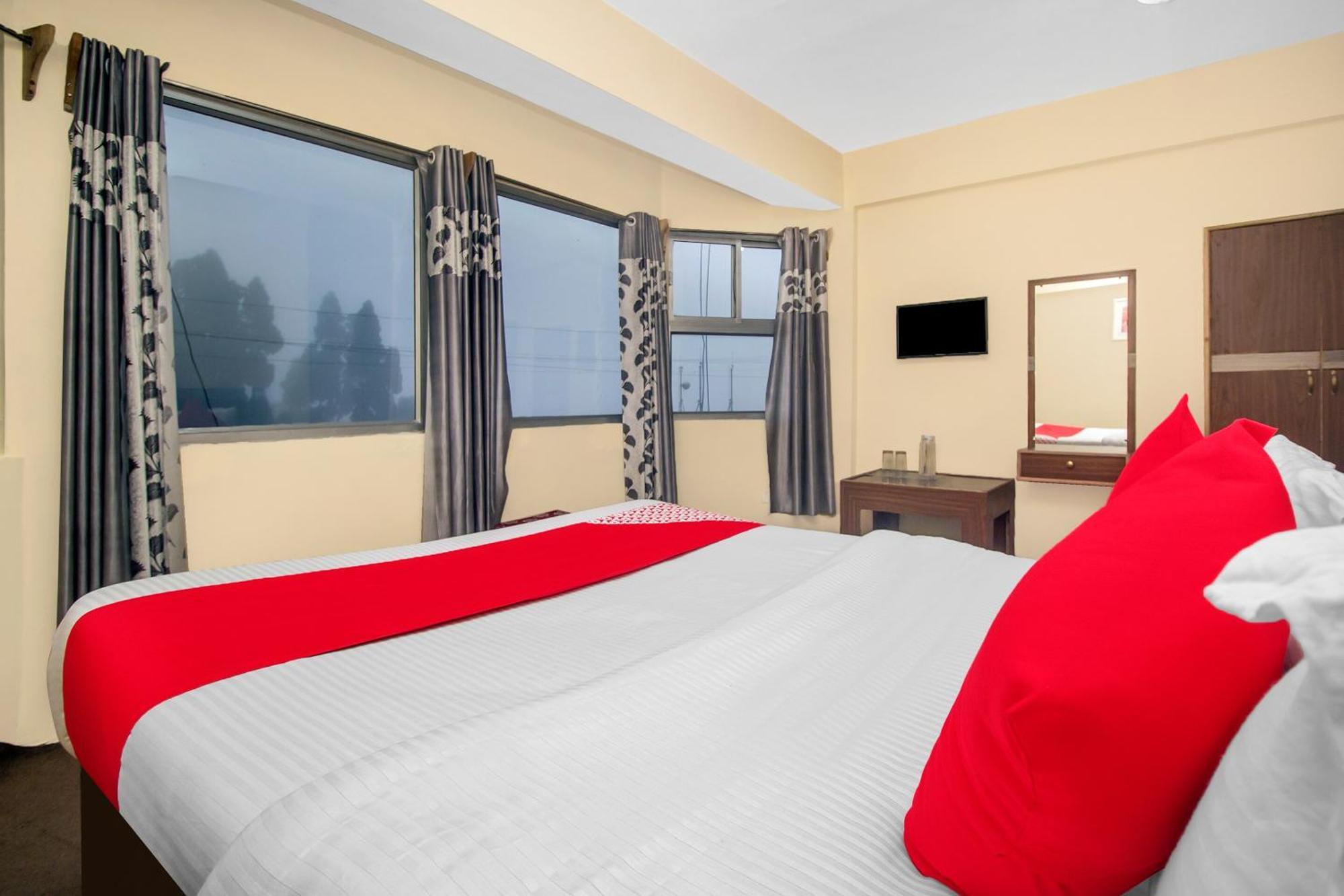 Hotel Hill Grand Himalaya Ghum Exterior photo